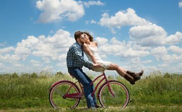 Kiedy można jeździć rowerem po chodniku?